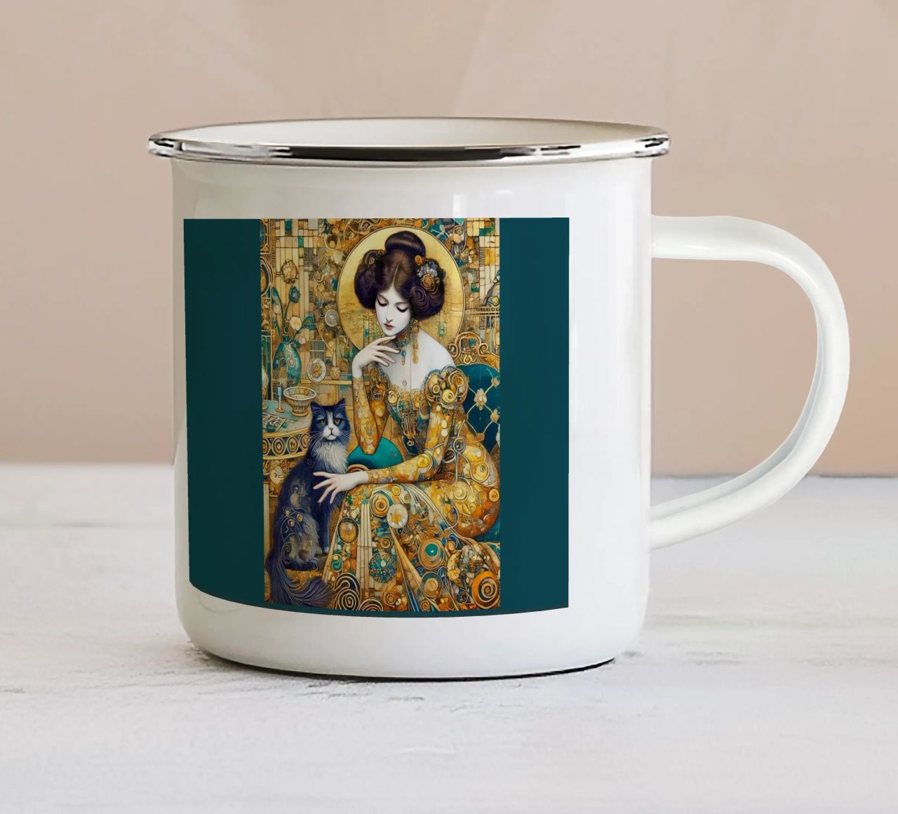 Signora con gatto tazza in smalto da Art-Nouveau-Dsg