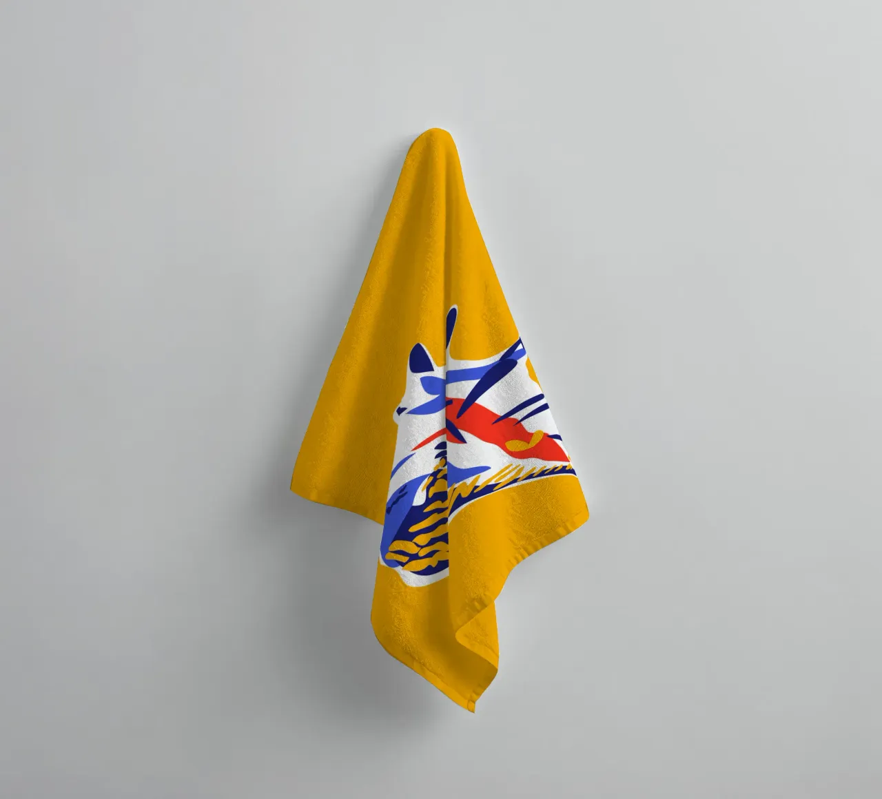 Seashell towel by Mariery Young