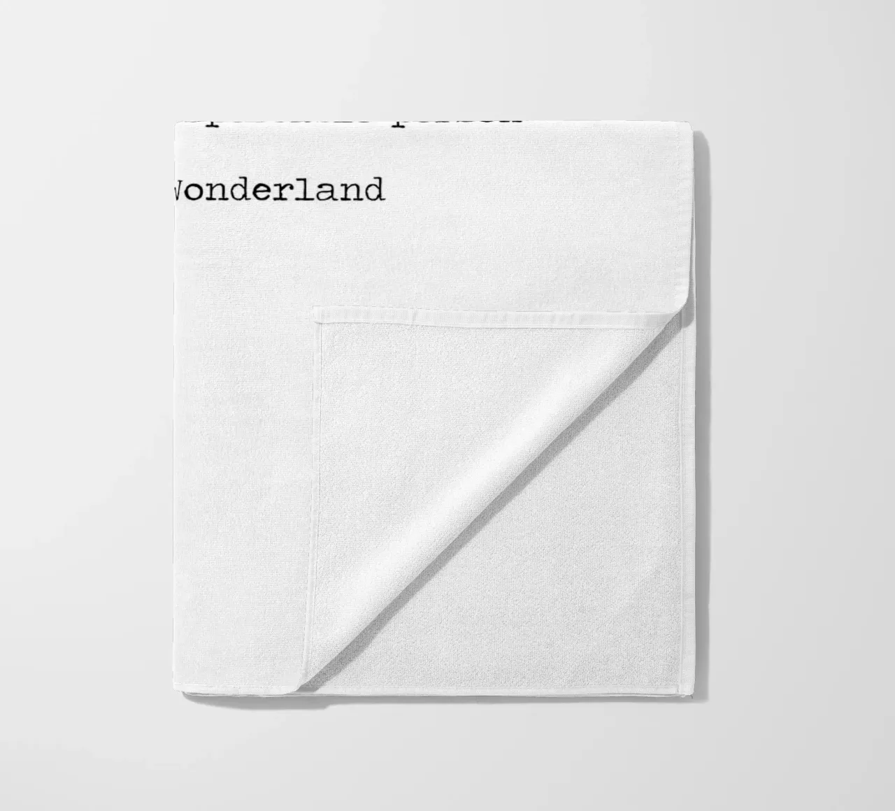 Sei du selbst - Sei unordentlich, sei du selbst - Zitat Alice im Wunderland Strandtuch von Summer Soul Co. - Quotes