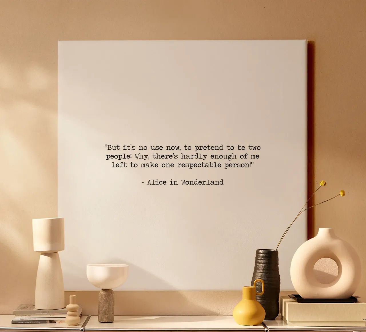 Sei du selbst - Sei unordentlich, sei du selbst - Zitat Alice im Wunderland Leinwand mit Schattenfugenrahmen von Summer Soul Co. - Quotes