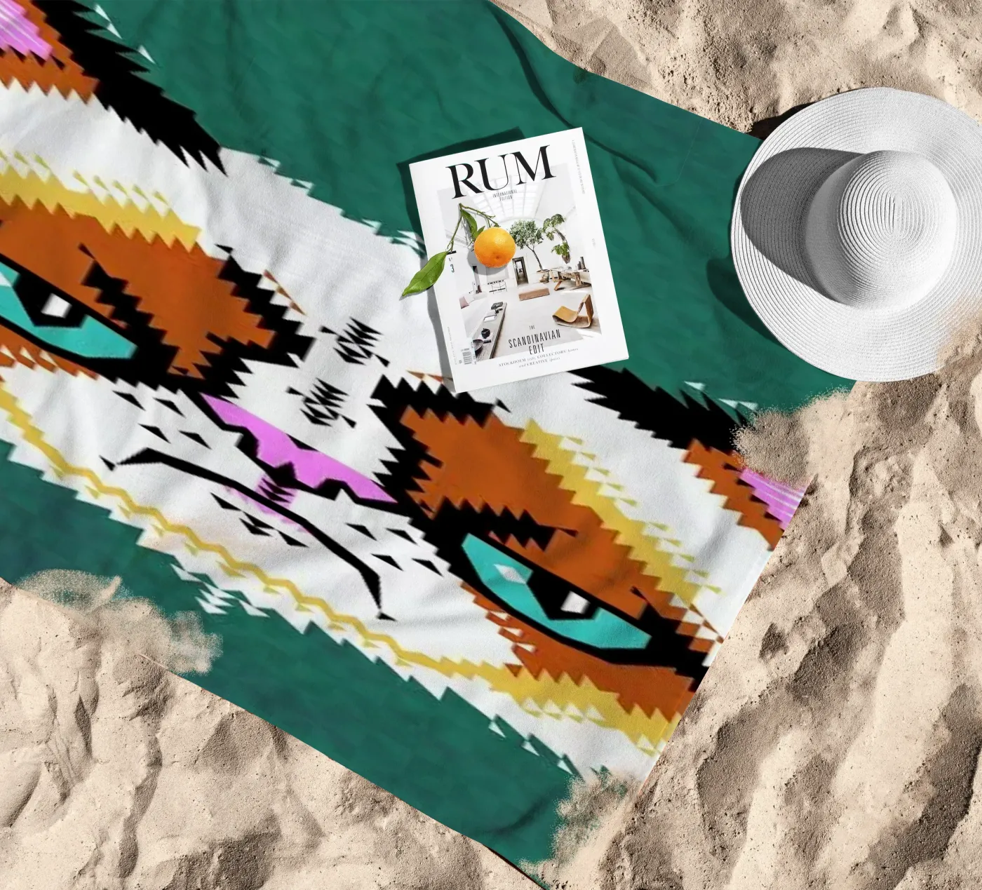 Grumpy Cat strandhanddoek van Chobopop