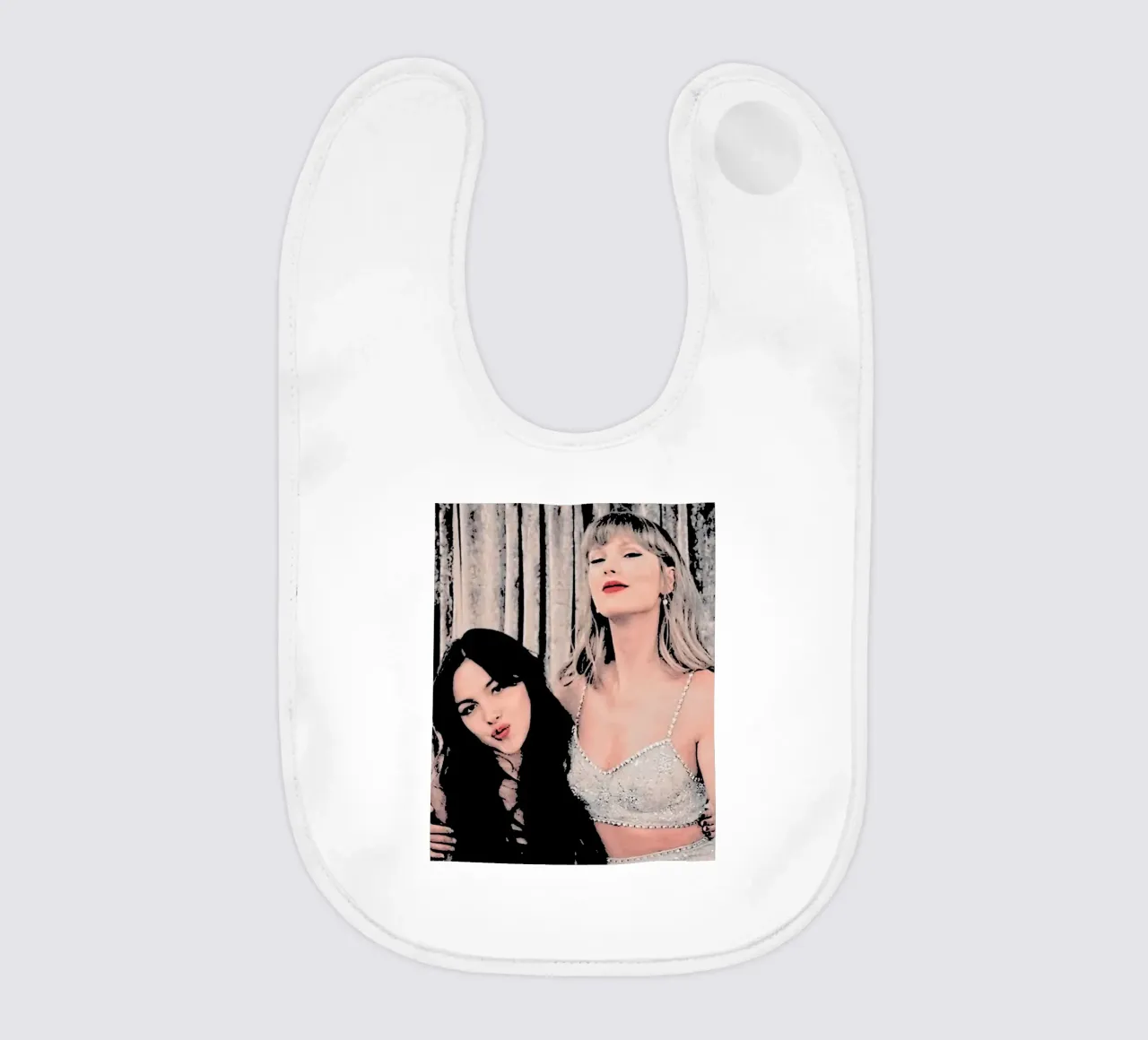 Taylor Swift e Olivia Rodriguez pop art bavaglino da music soul