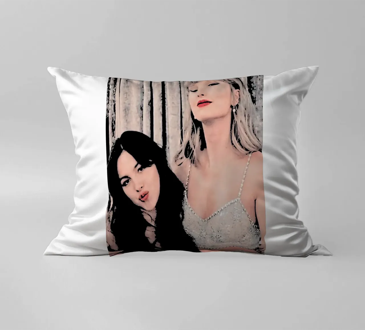 Taylor Swift e Olivia Rodriguez pop art cuscino da music soul