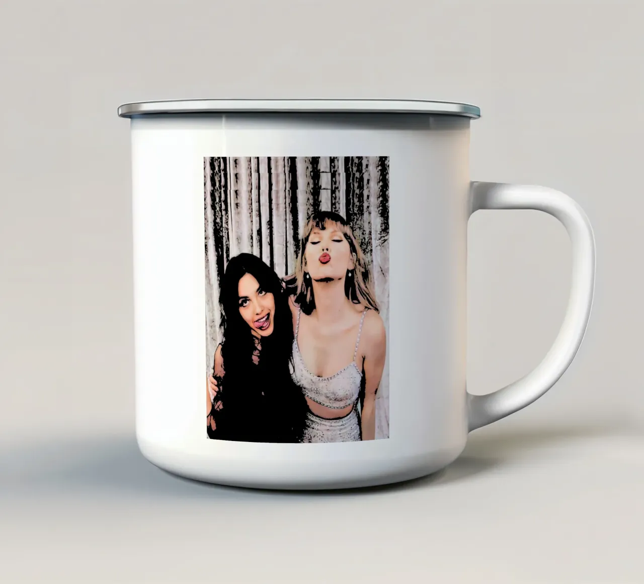 Taylor Swift en Olivia Rodriguez pop-art emaille mok van music soul