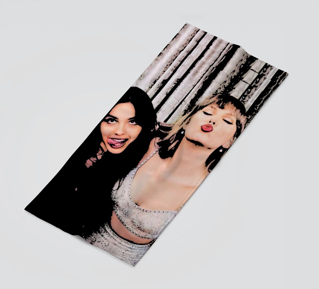 Taylor Swift e Olivia Rodriguez pop art telo mare da music soul