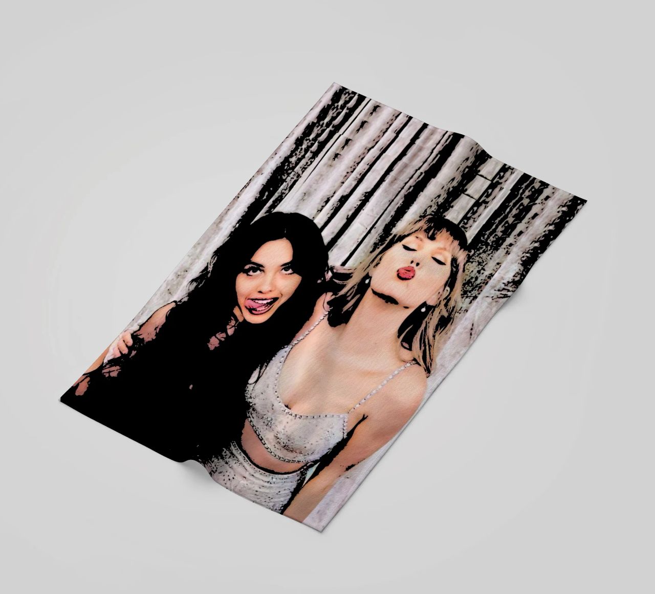 Taylor Swift e Olivia Rodriguez pop art telo mare da music soul