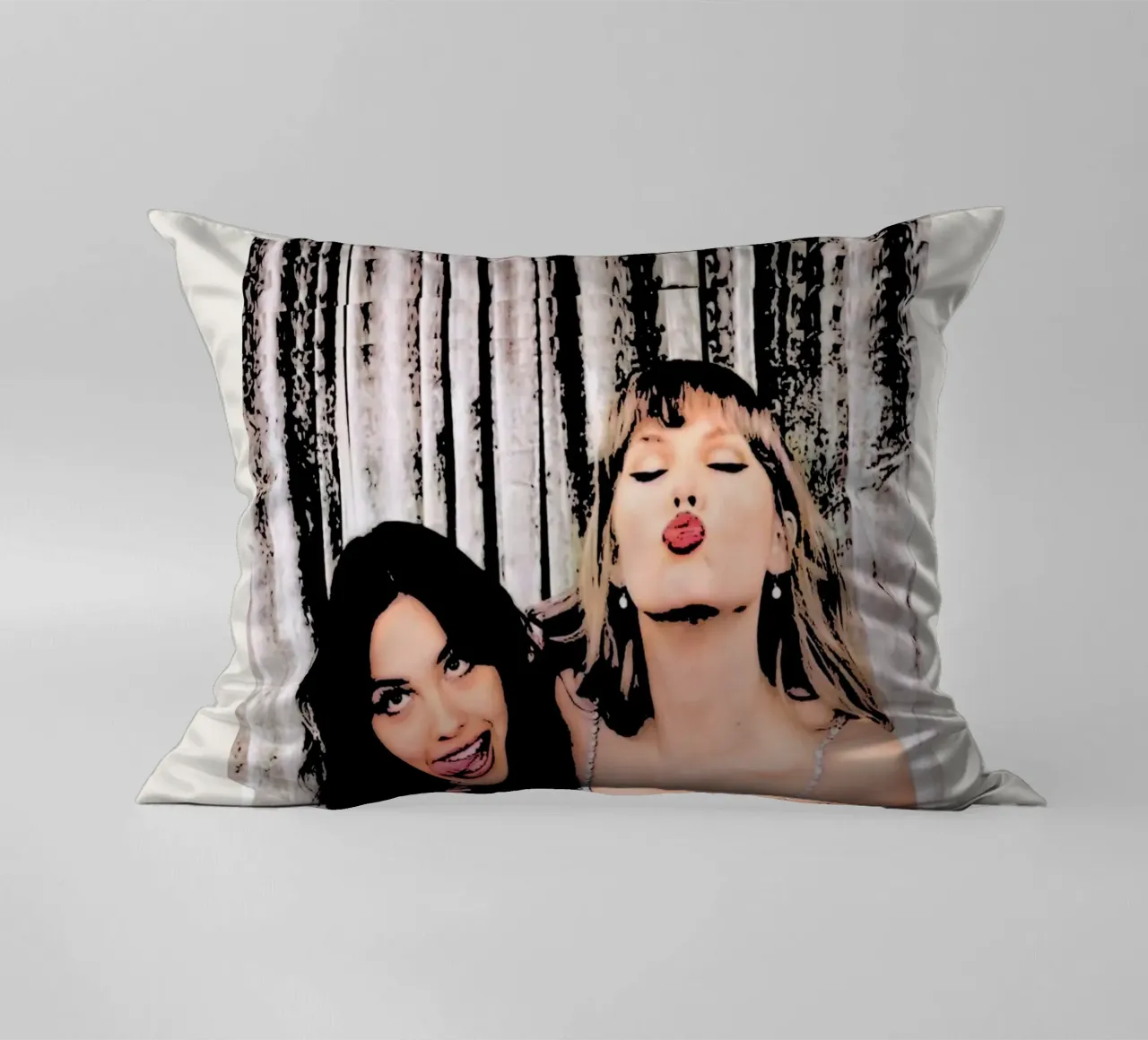 Taylor Swift e Olivia Rodriguez 1 Art cuscino da music soul