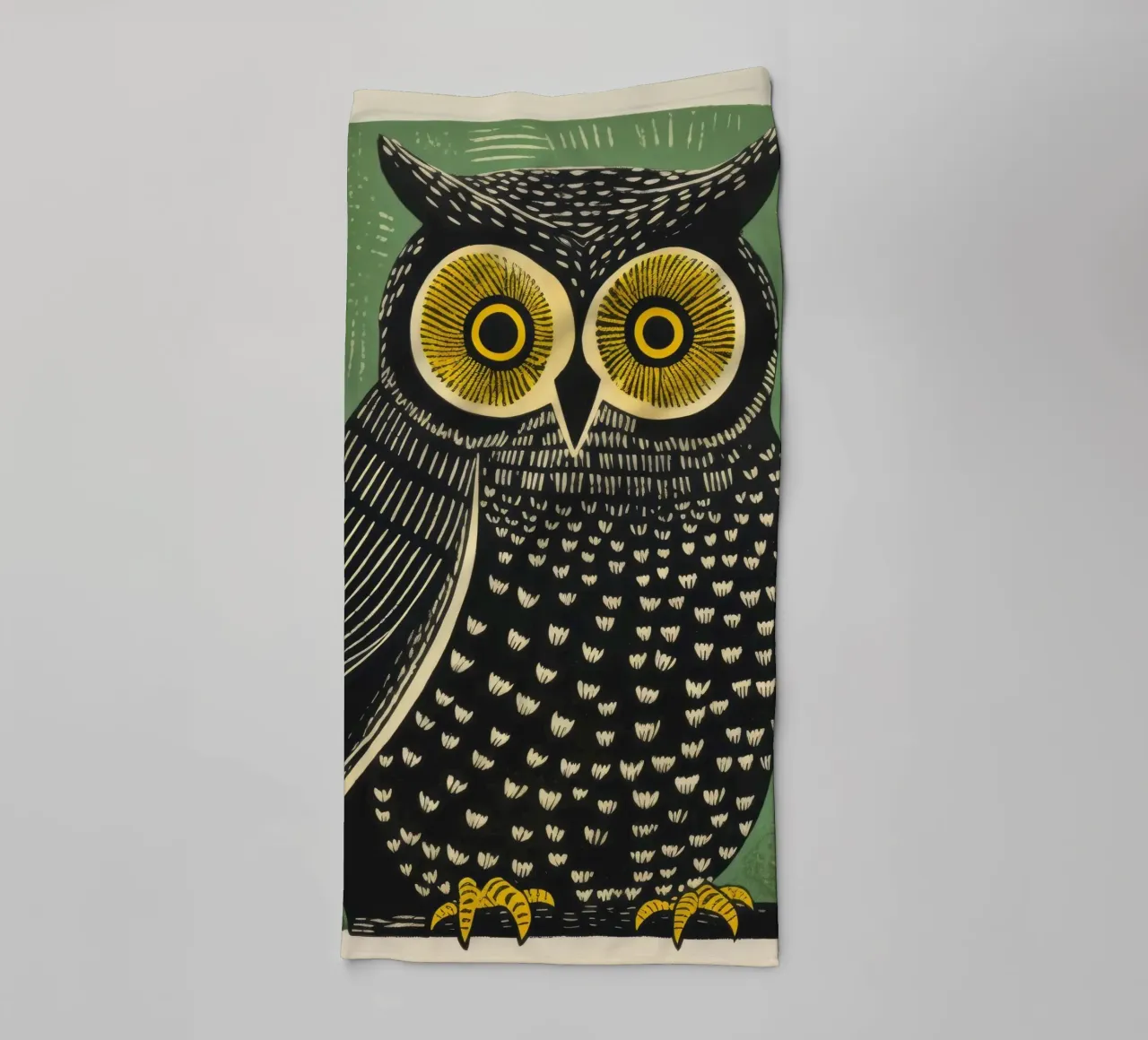 Gufo Verde 2 asciugamano da bagno da Minimal Animal Art