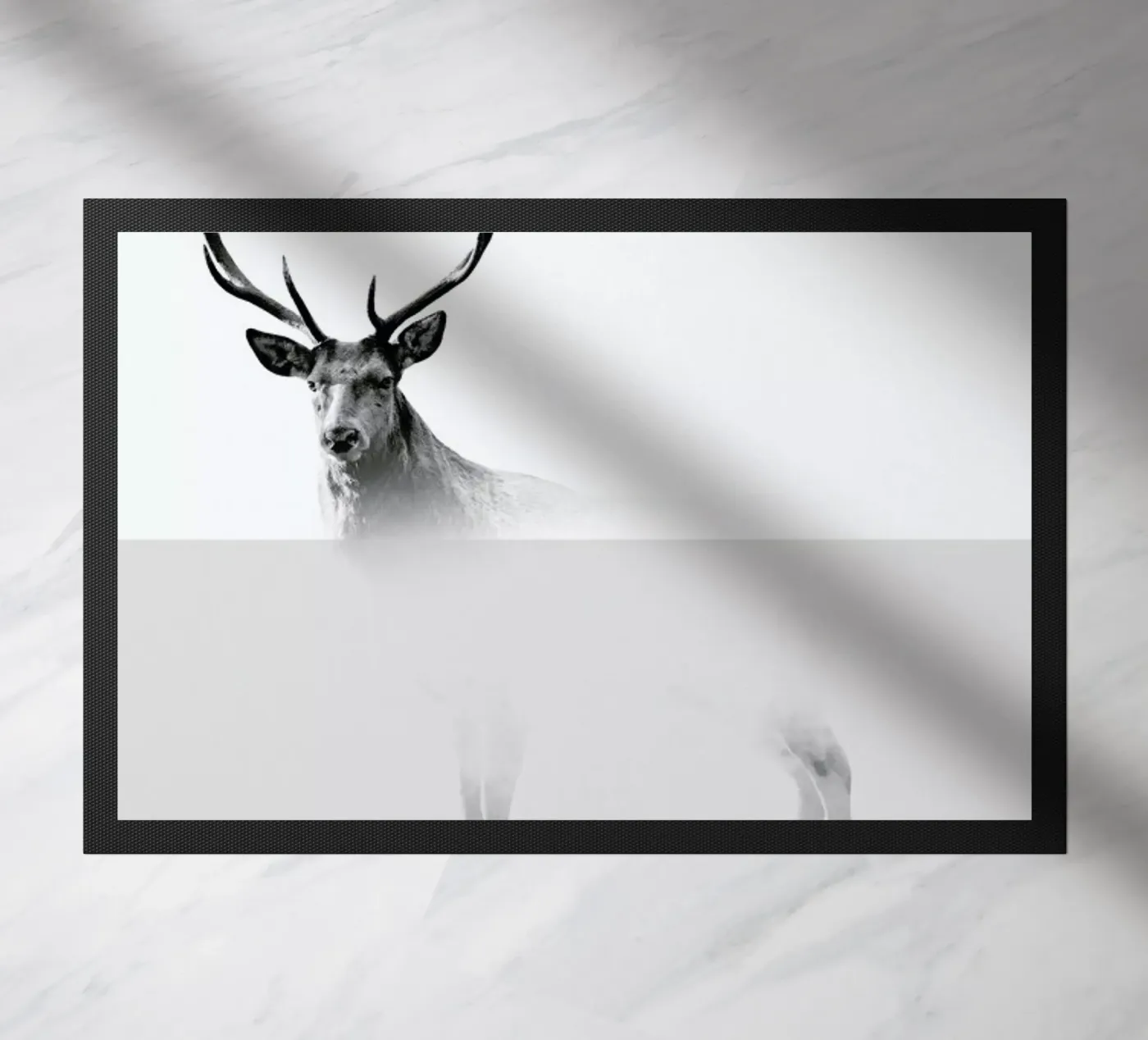 Deer Fußmatte von The Wall Shop
