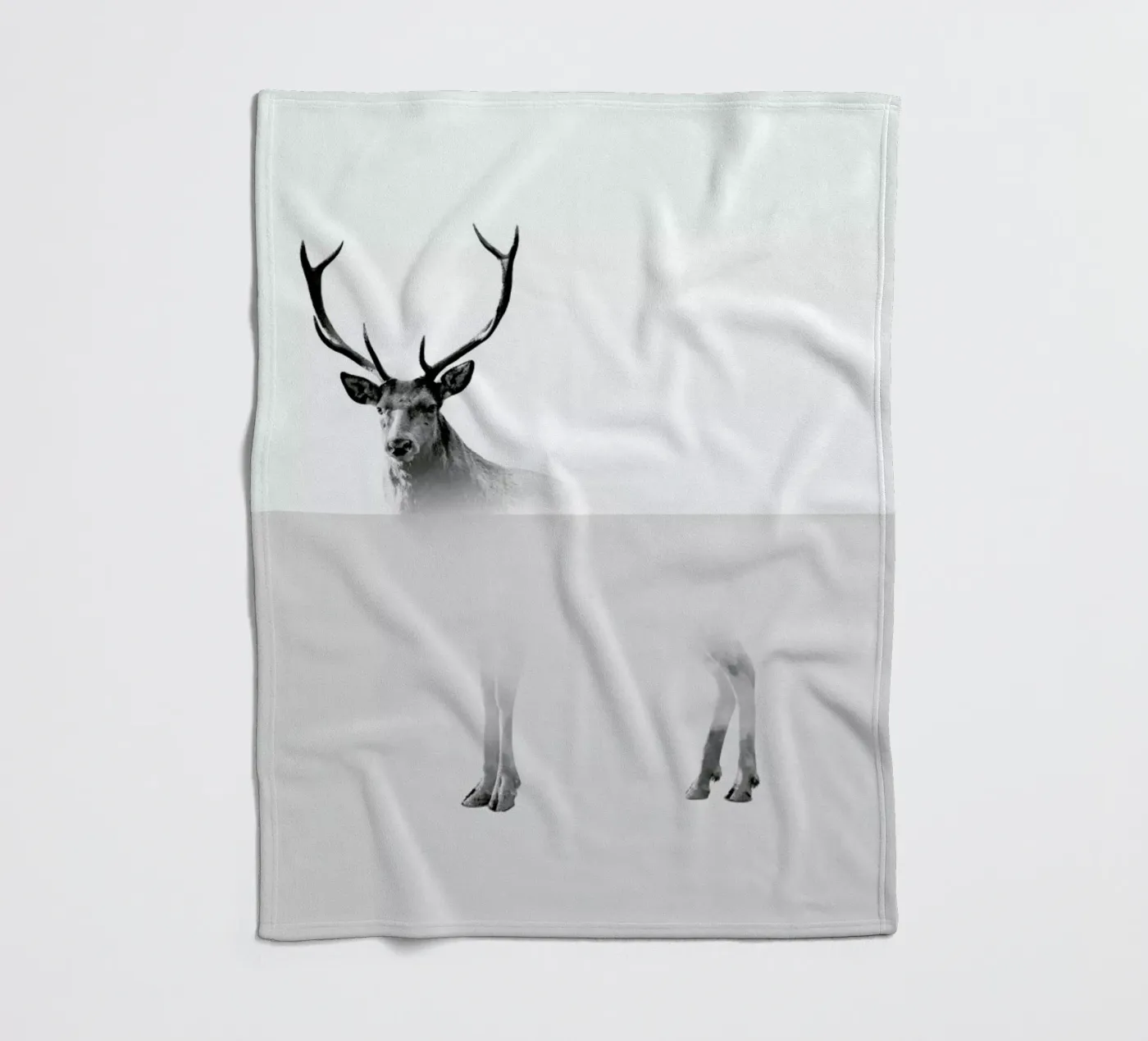 Deer Fleecedecke von The Wall Shop