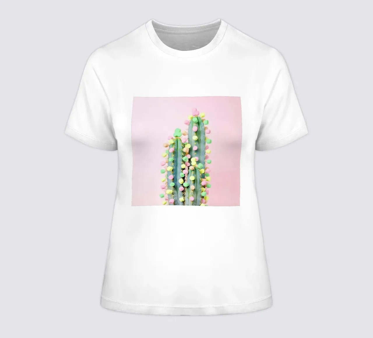 Marshmallow Cactus in Bloom t-shirt da donna da Juj Winn