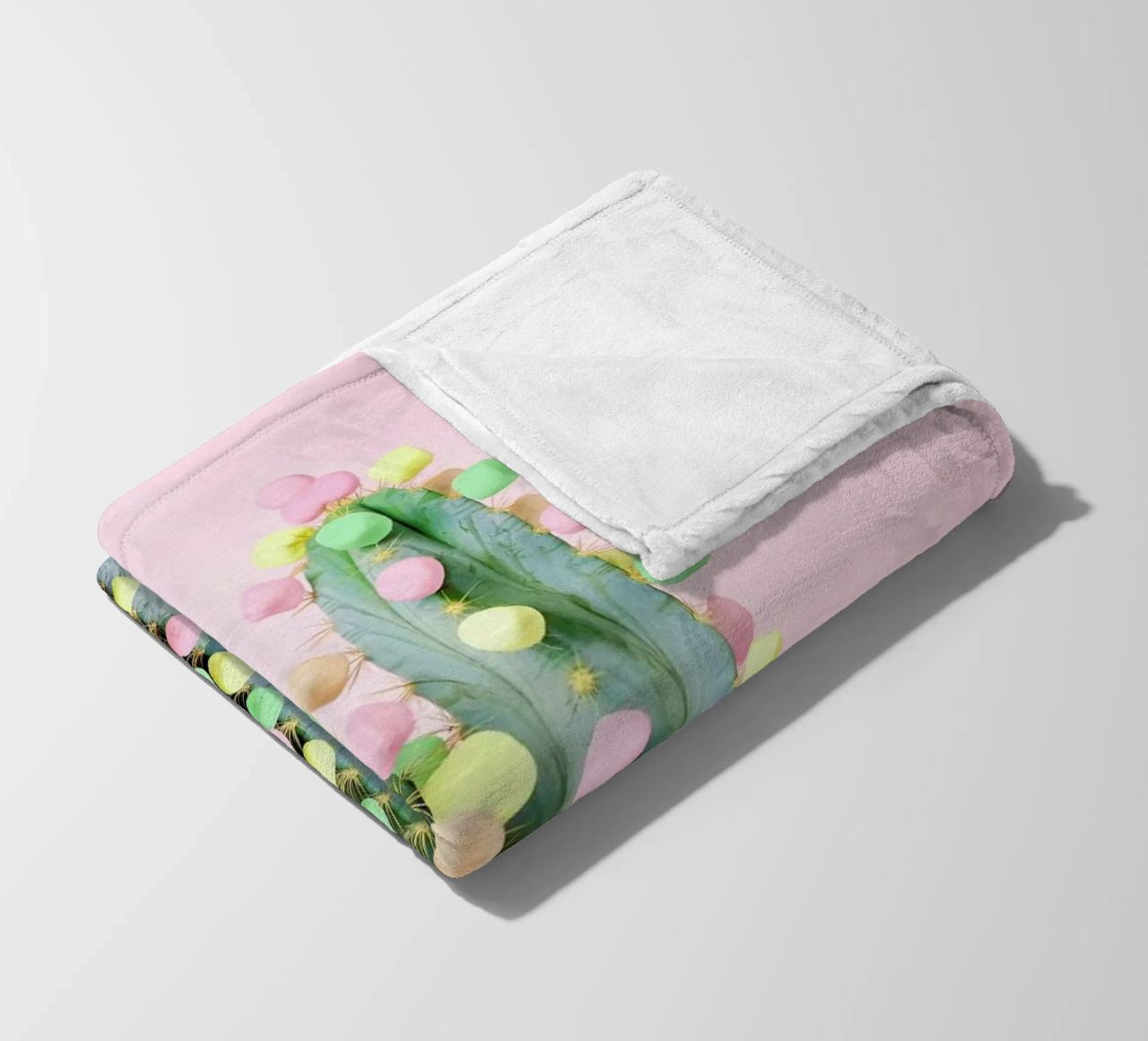 Marshmallow Cactus in Bloom coperta in pile da Juj Winn
