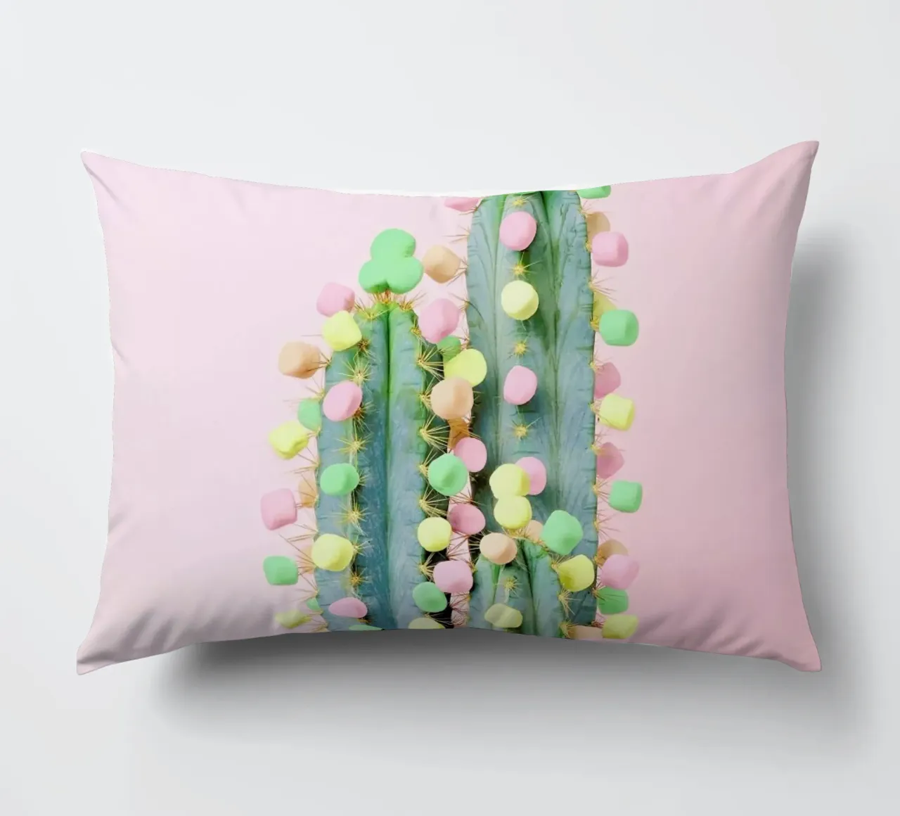 Marshmallow Cactus in Bloom cuscino da Juj Winn