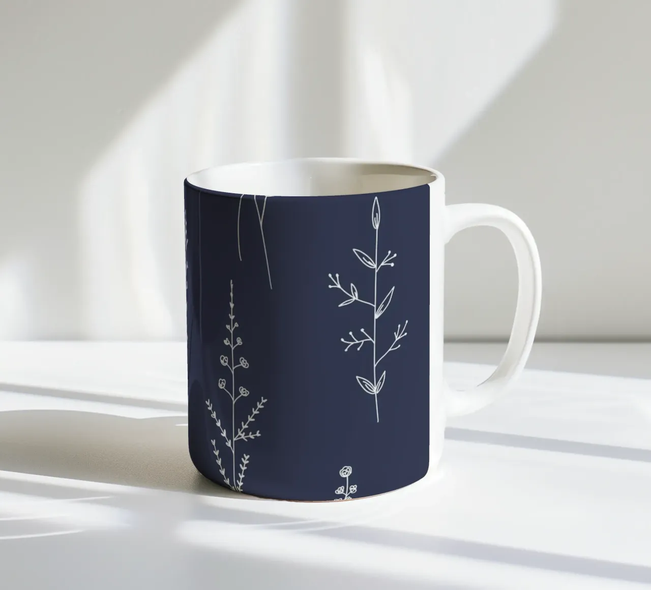 Blue New Wildflowers Pattern tazza in ceramica da anisillustration