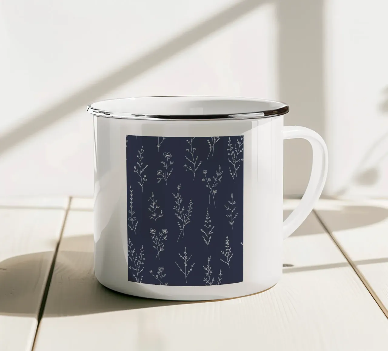 Blue New Wildflowers Pattern tazza in smalto da anisillustration