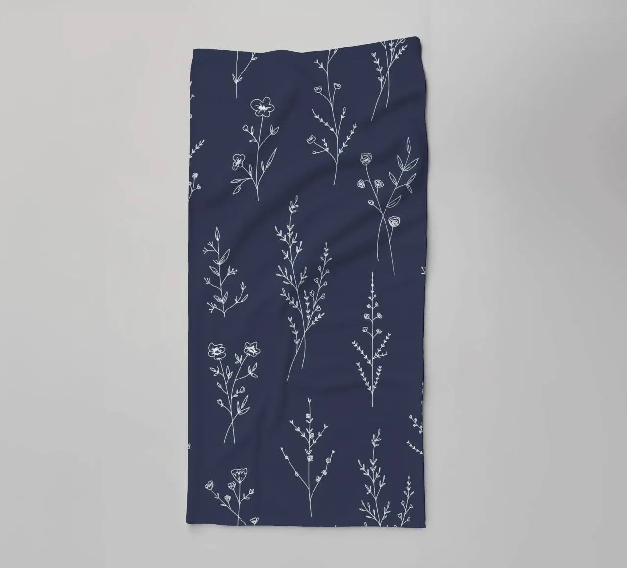 Blue New Wildflowers Pattern asciugamano da bagno da anisillustration