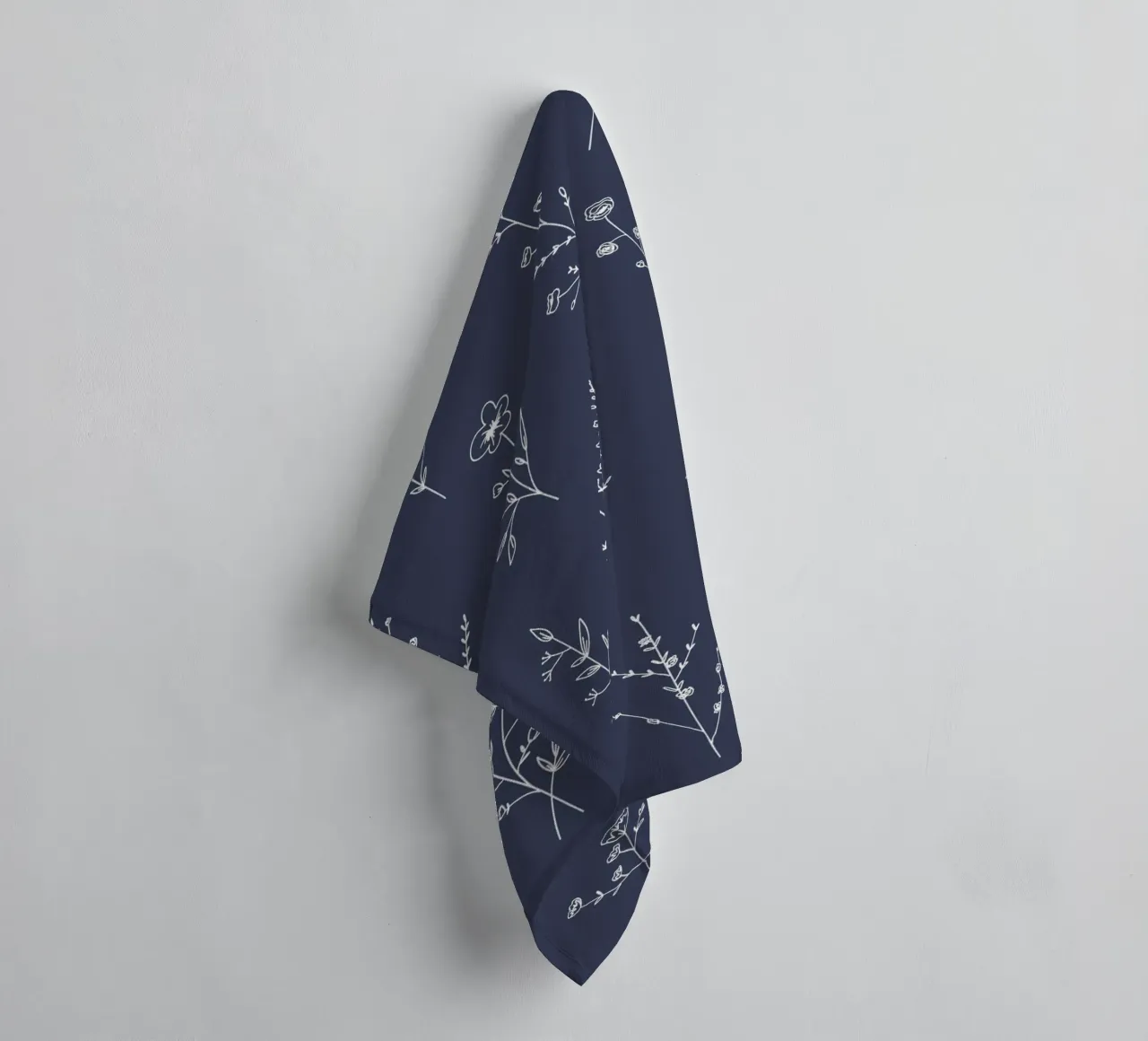 Blue New Wildflowers Pattern asciugamano da bagno da anisillustration