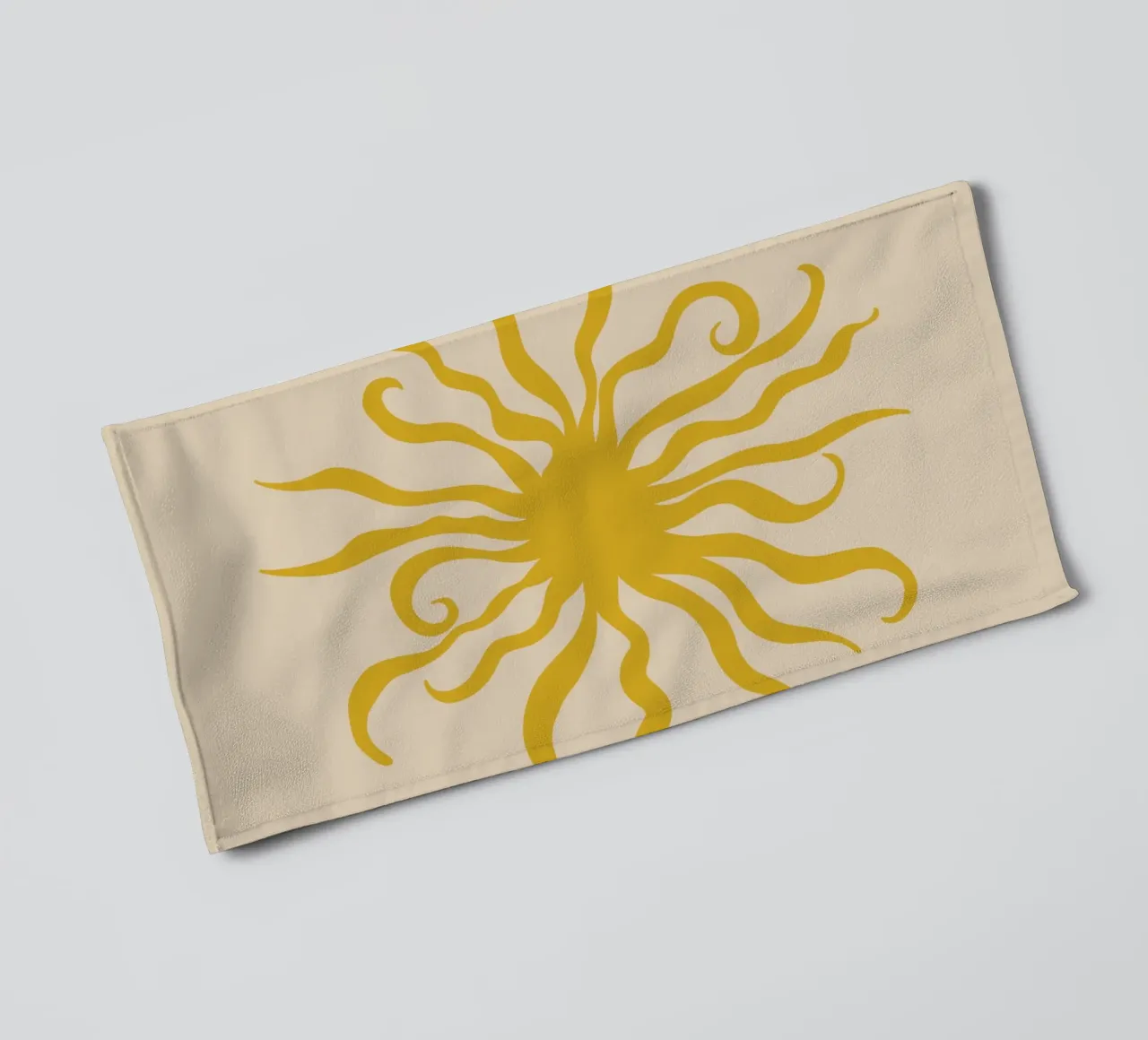 SUN CREATURE badhanddoek van Sandra Poliakov