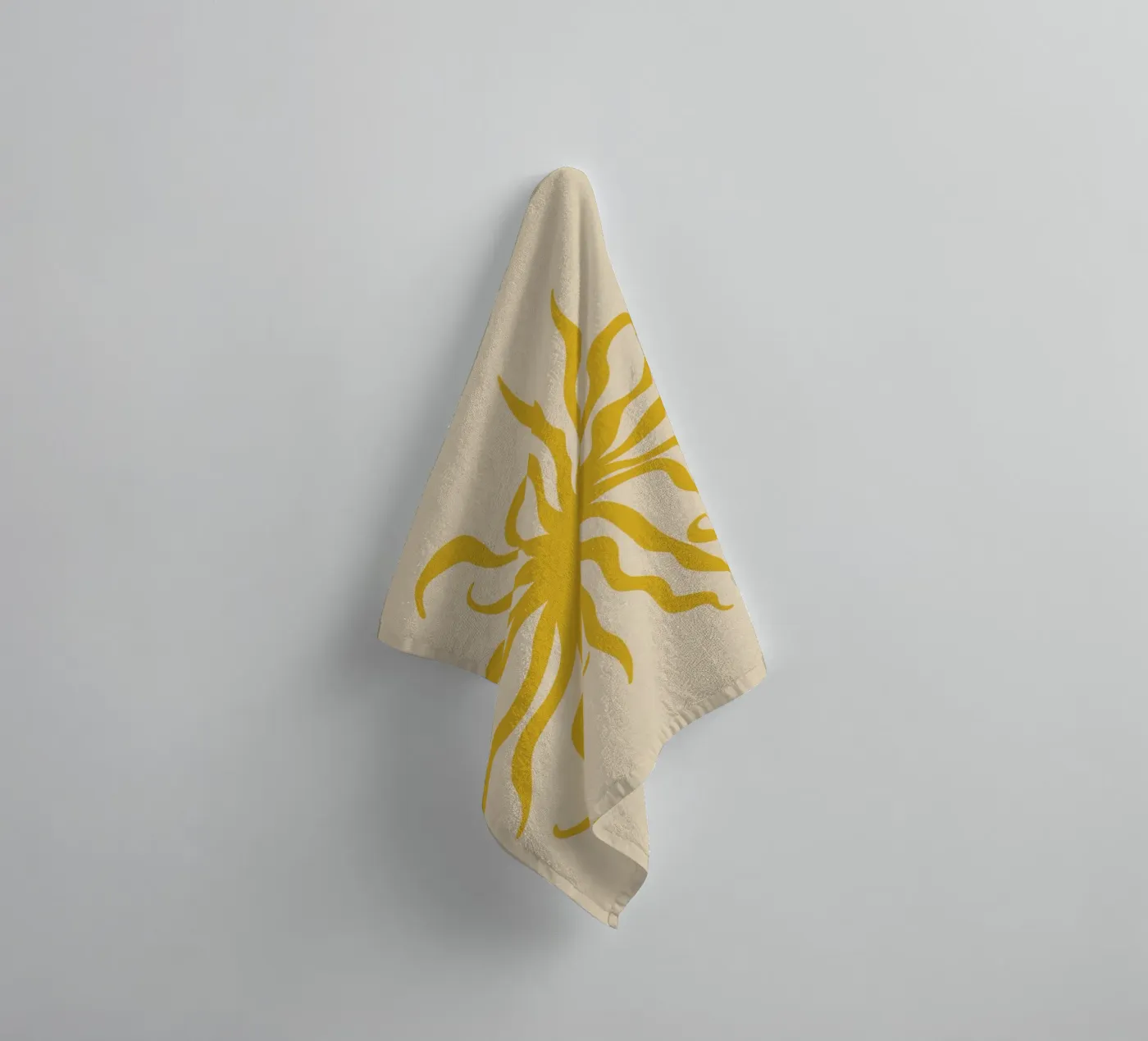 SUN CREATURE badhanddoek van Sandra Poliakov