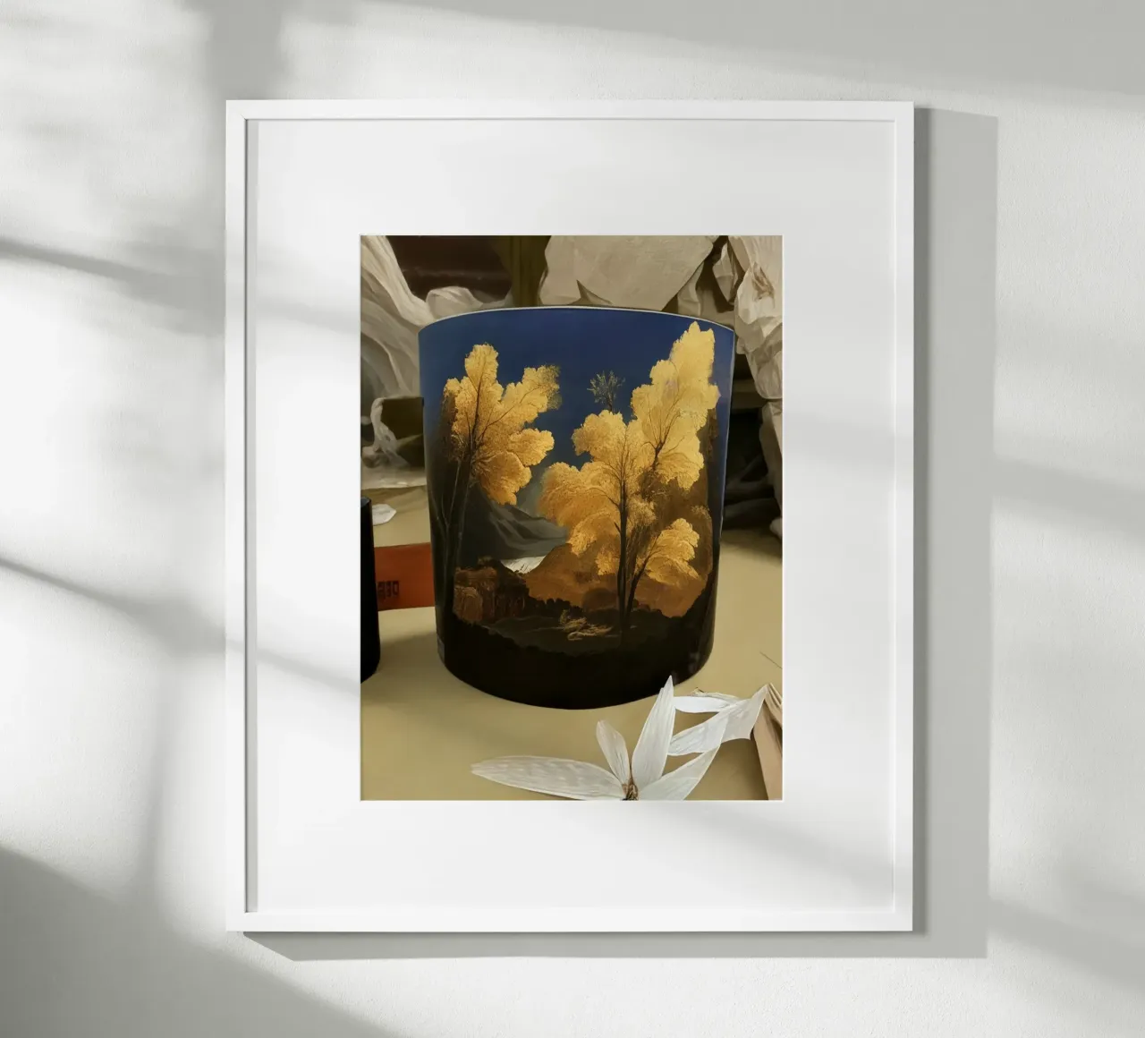 Deko Vase_1 poster con telaio in alluminio da Impressionismus by LK