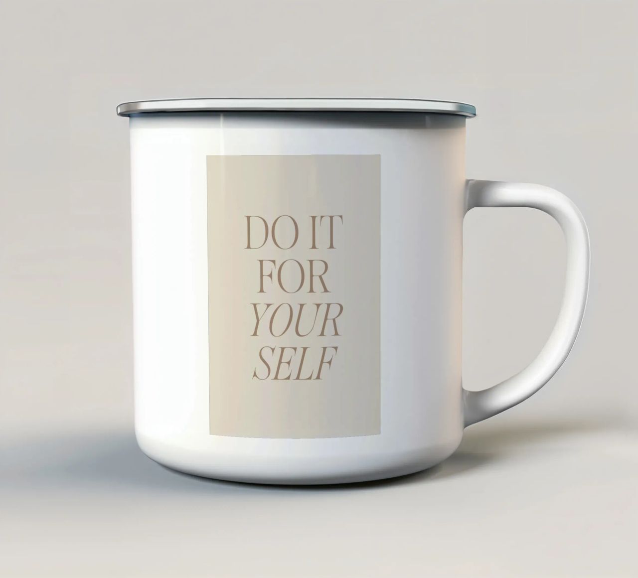 Yourself tazza in smalto da lucky club