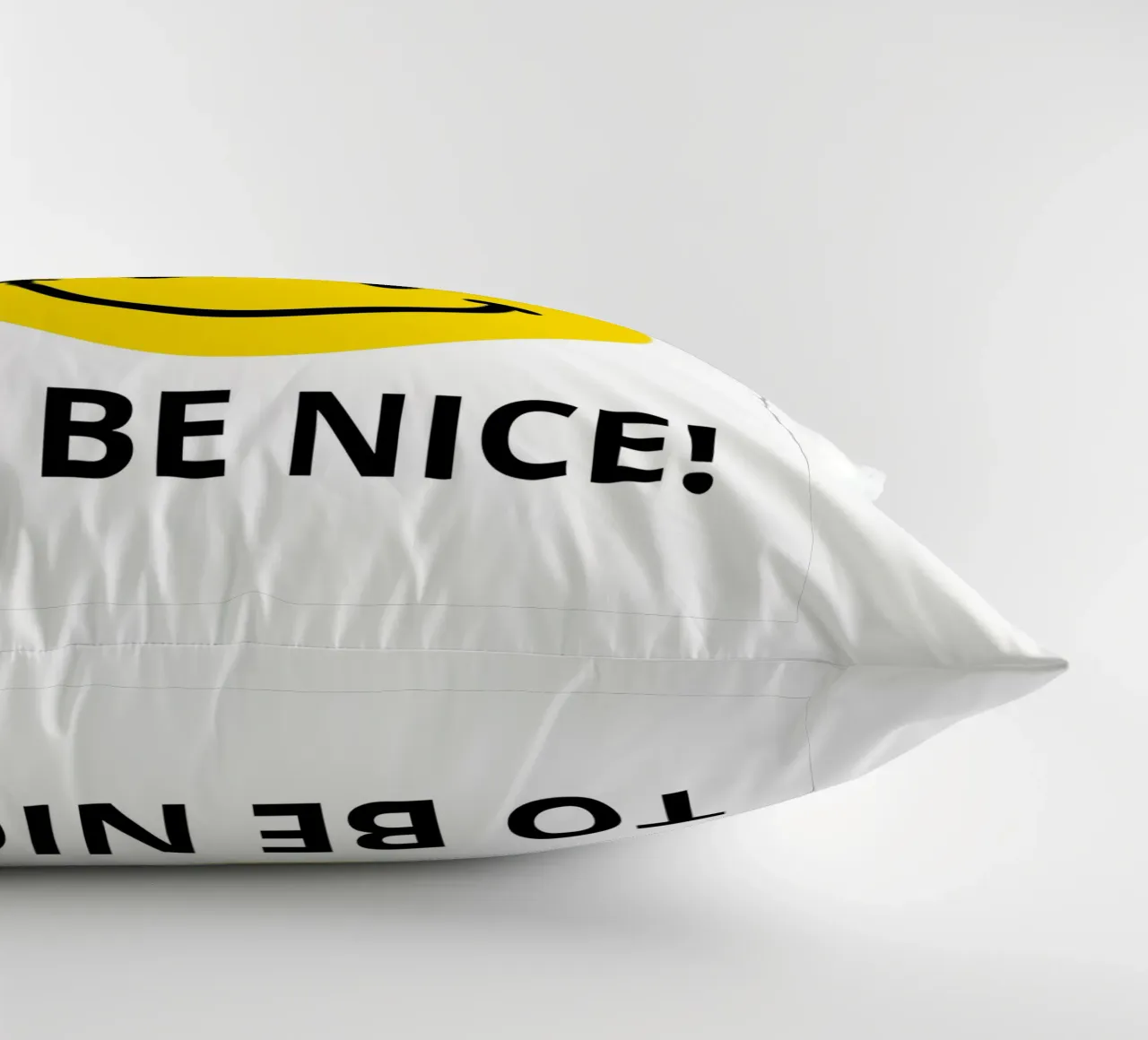 IT'S NICE TO BE NICE! cuscino da edsonramosart
