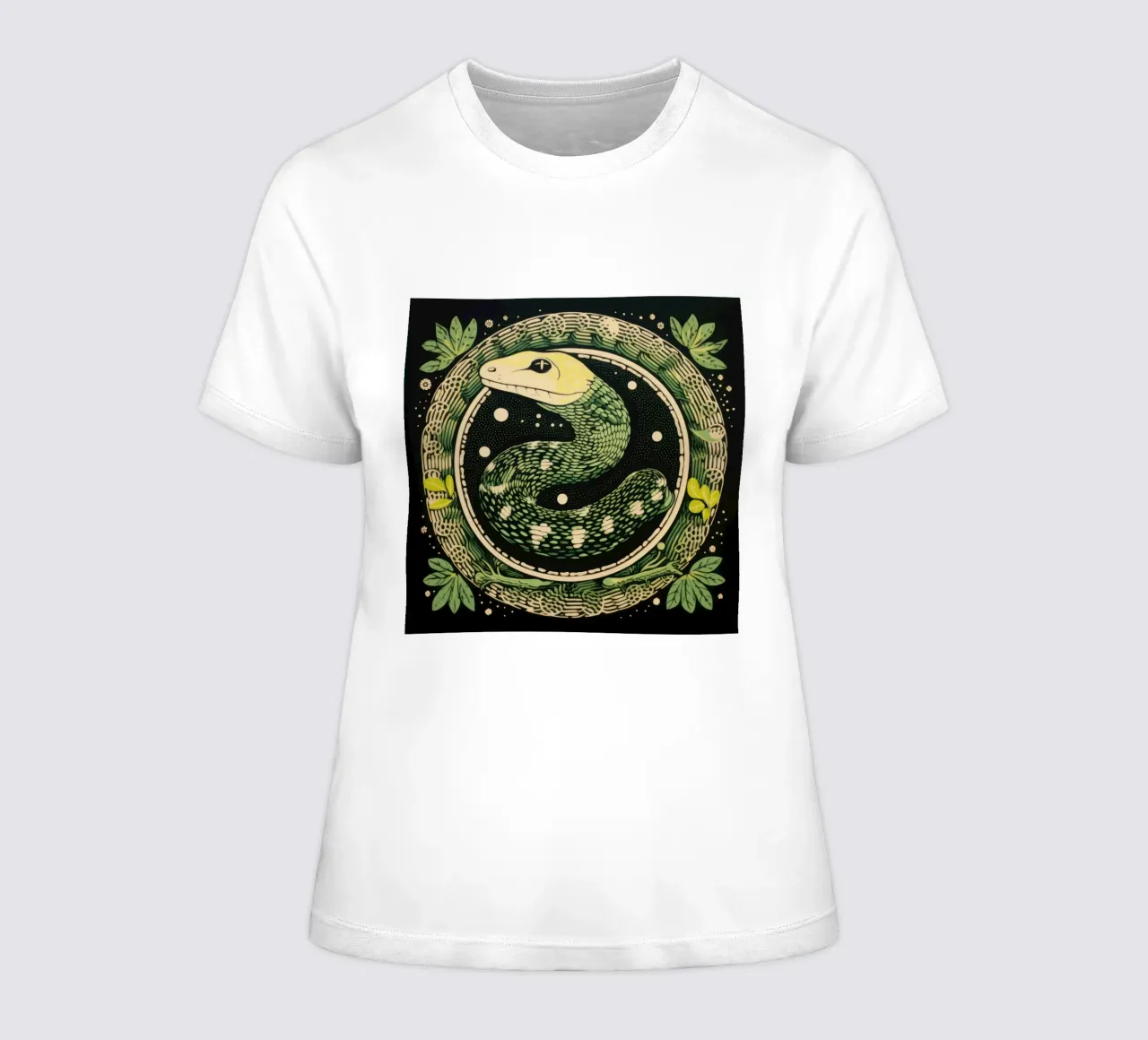 Green Python dames t-shirt getailleerd van Minimal Animal Art