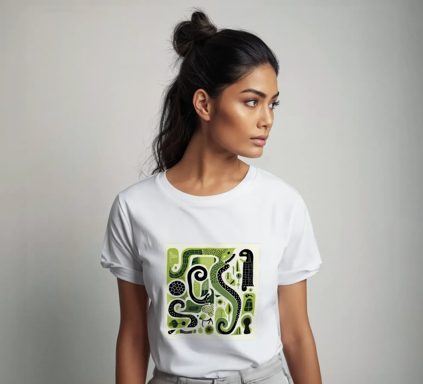 Green Python T-Shirt von Minimal Animal Art