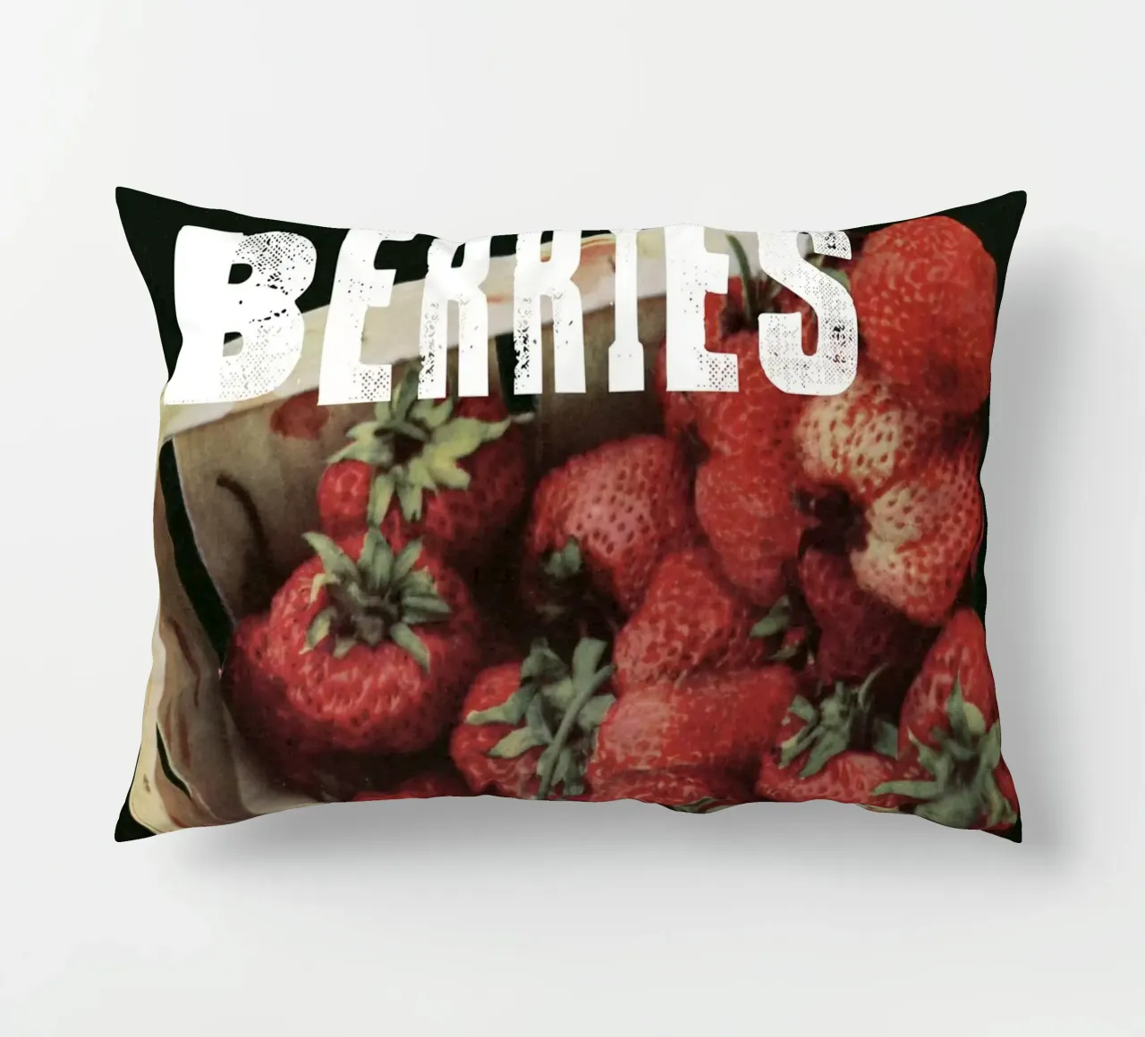 STRAW BERRIES cuscino da edsonramosart