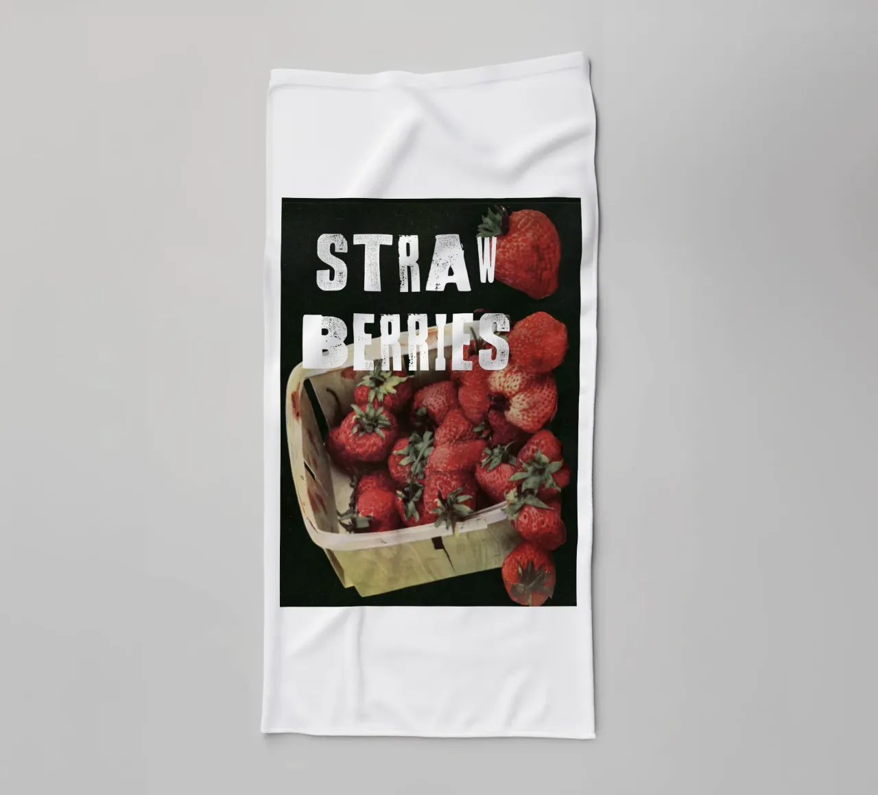STRAW BERRIES asciugamano da bagno da edsonramosart