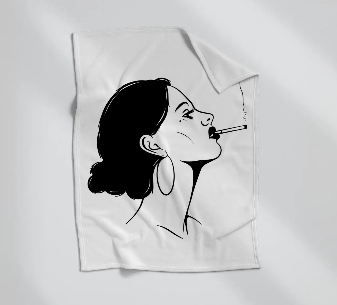 Femme fatale coperta in pile da The Poster Kid