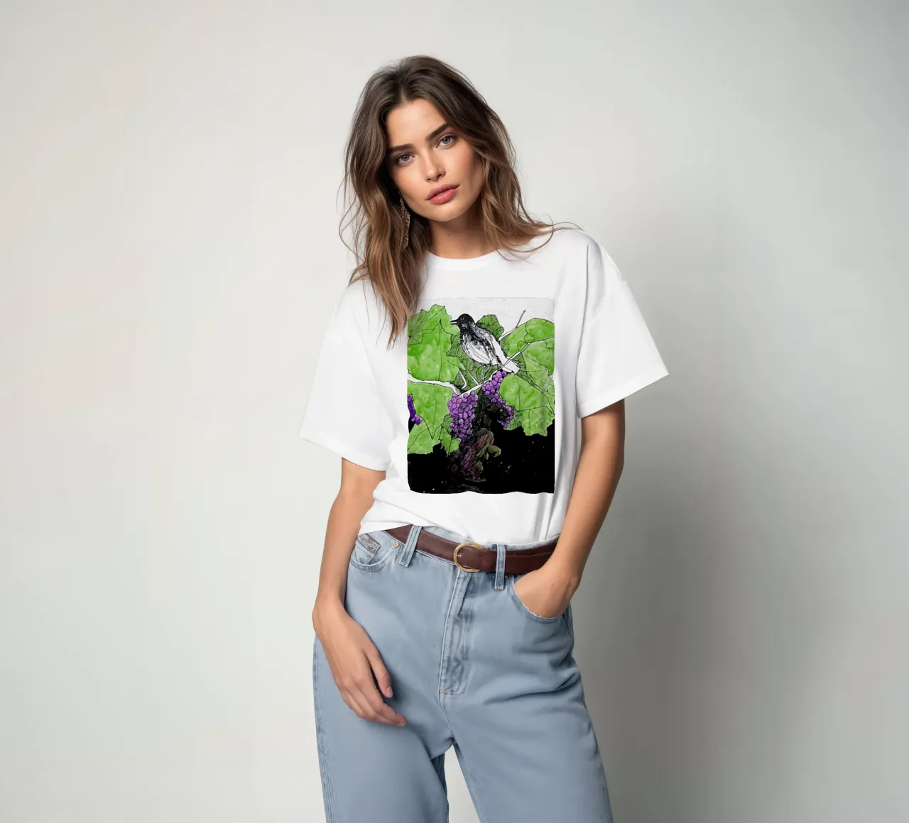 Bird perches on a branch with grapes t-shirt da edsonramosart