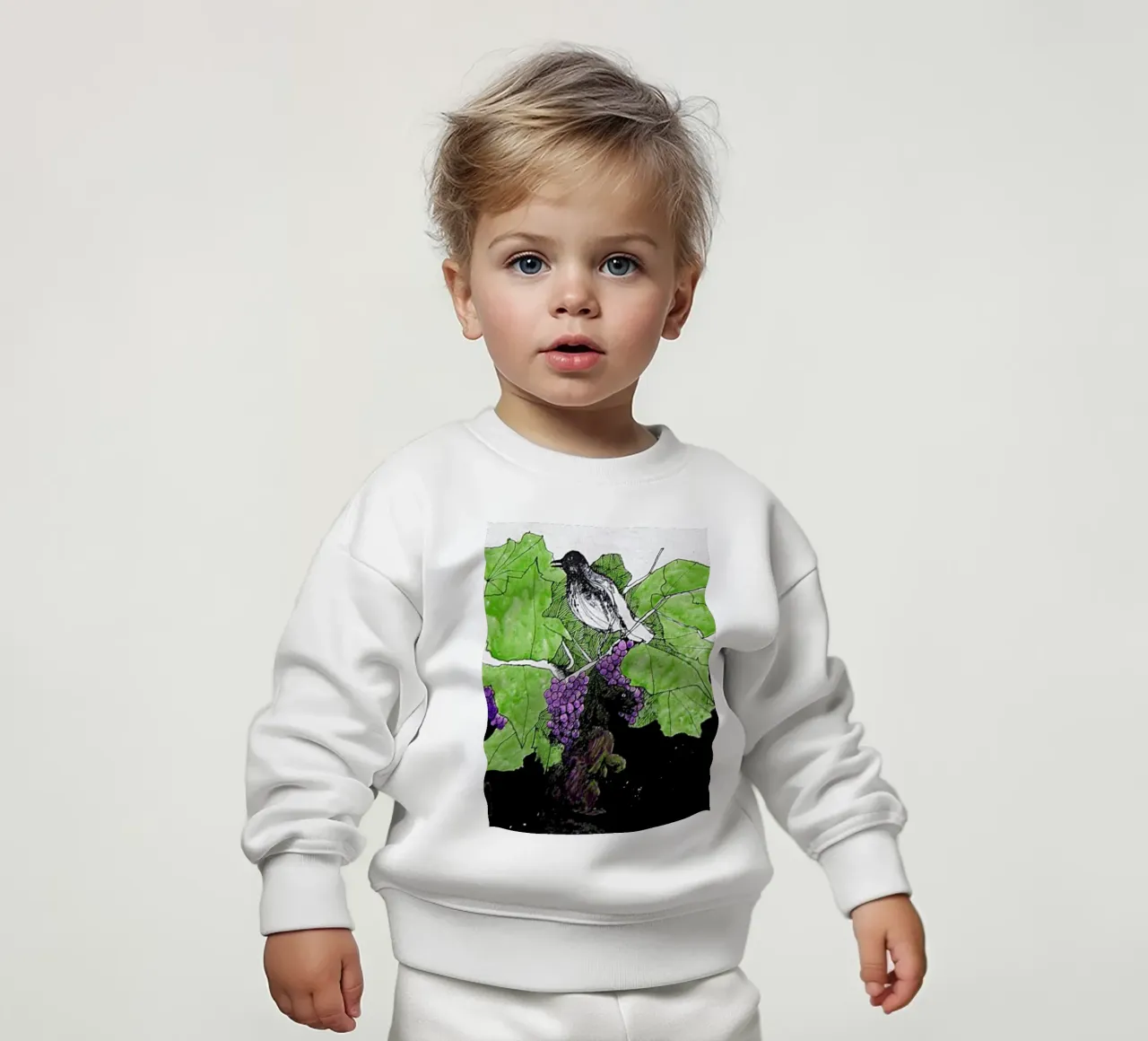 Bird perches on a branch with grapes felpa neonato da edsonramosart