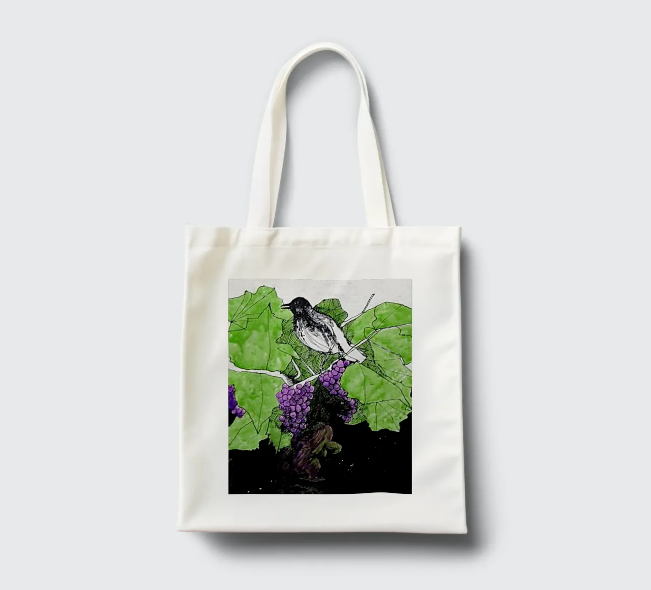 Bird perches on a branch with grapes borsa in juta da edsonramosart