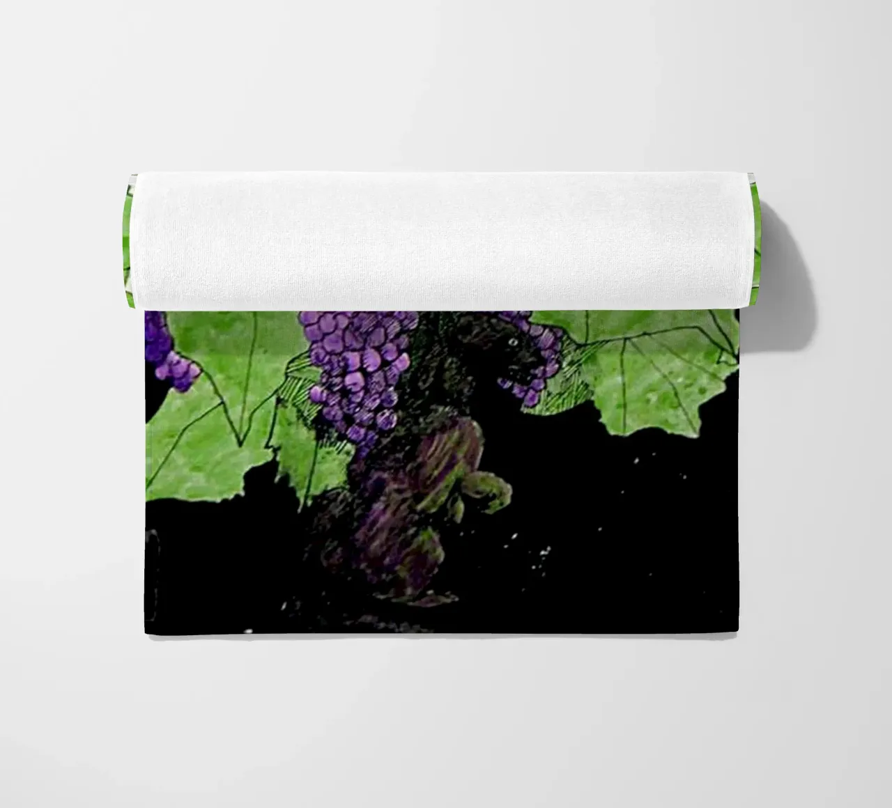 Bird perches on a branch with grapes telo mare da edsonramosart