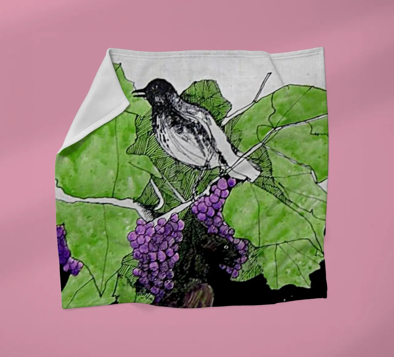 Bird perches on a branch with grapes coperta in pile da edsonramosart