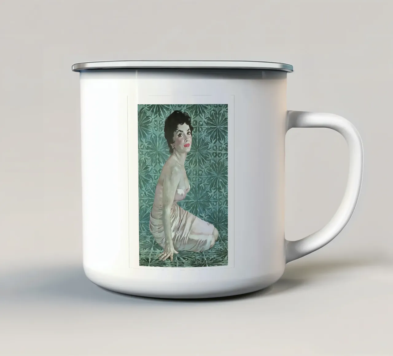 Woman in a strapless tazza in smalto da LisaArtes