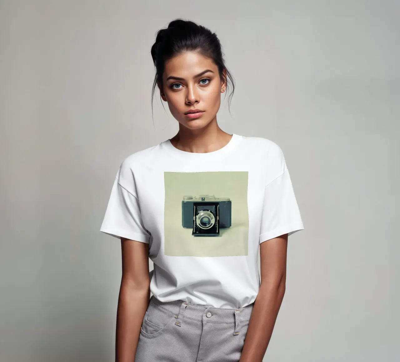 Gefangene T-Shirt von Cassia Beck Photography