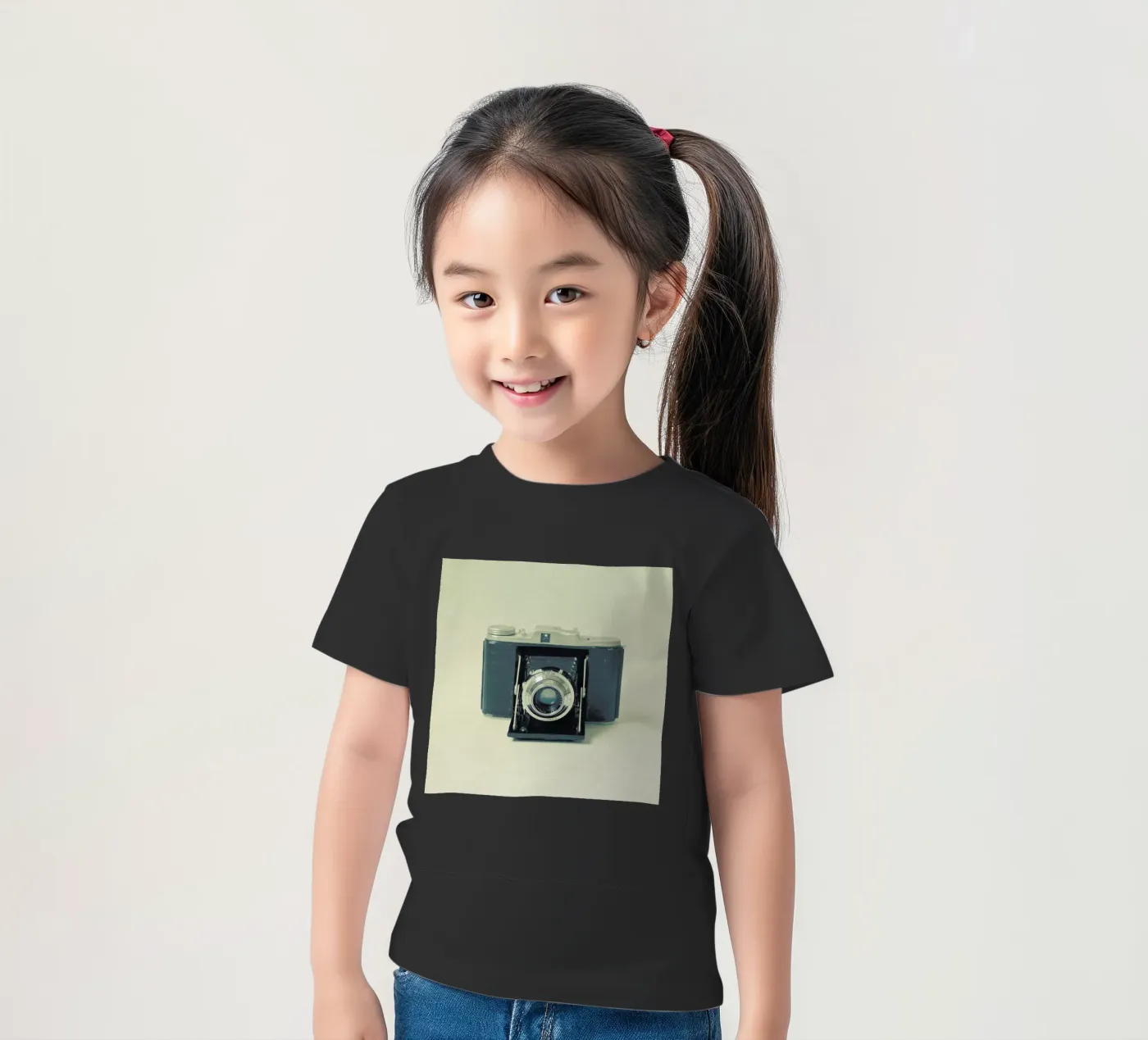 Catturato t-shirt bambini da Cassia Beck Photography