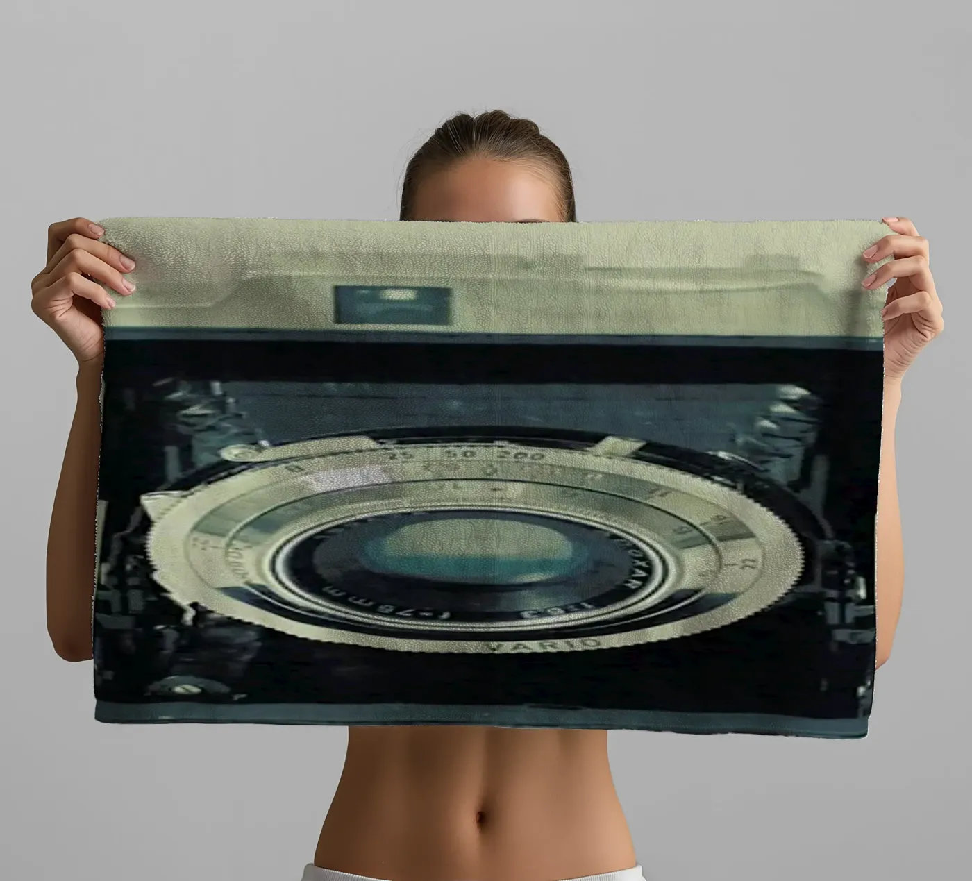 Captured Handtuch von Cassia Beck Photography