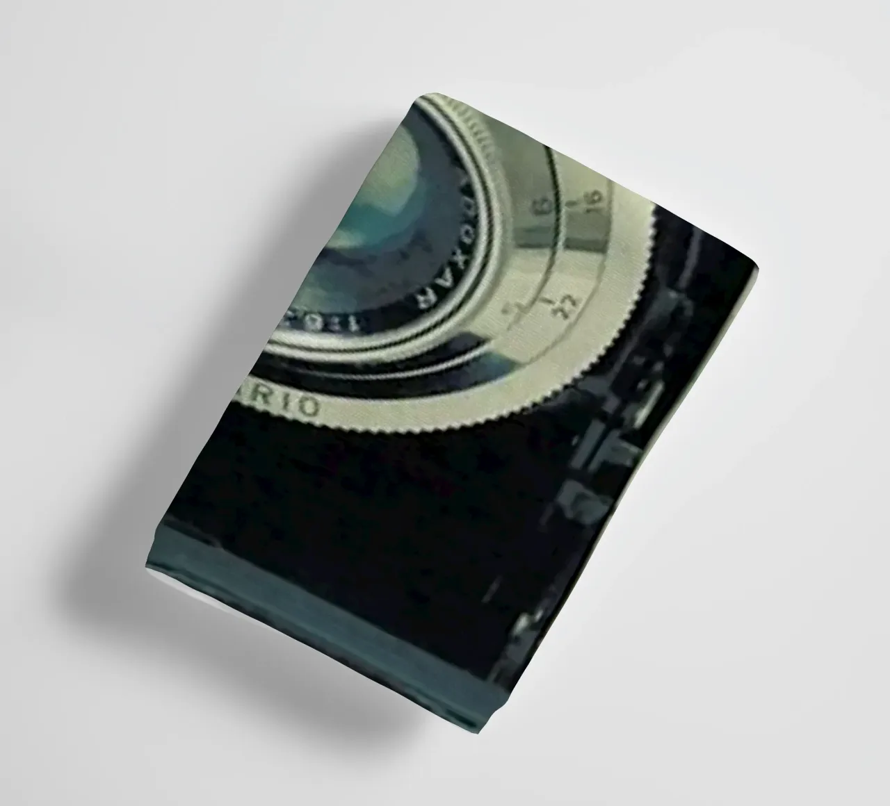 Gevangen badhanddoek van Cassia Beck Photography