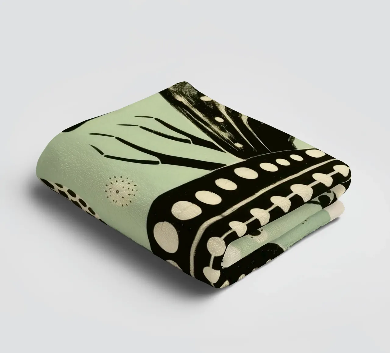 Groene zijderups 2 badhanddoek van Minimal Animal Art