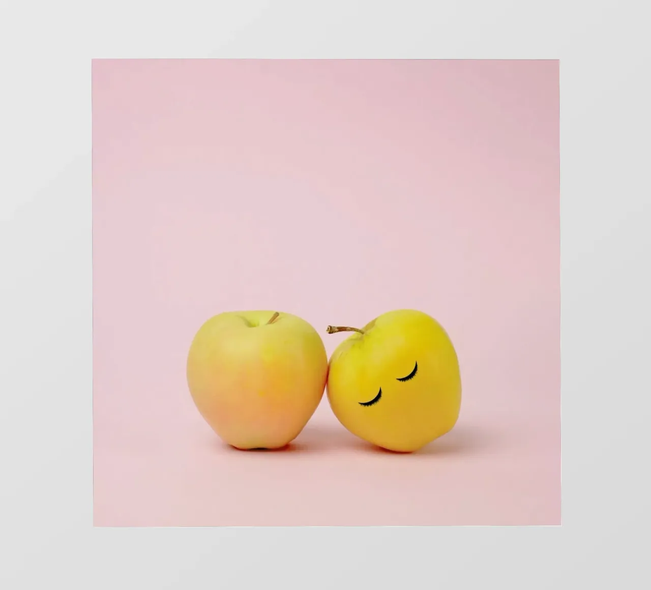 You Can Lean on Me pellicola backlit da Juj Winn