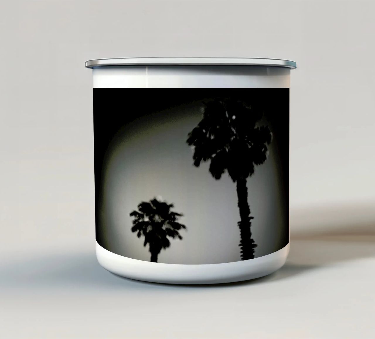 Why are palm trees so damn happy? tazza in smalto da Tal Paz-Fridman
