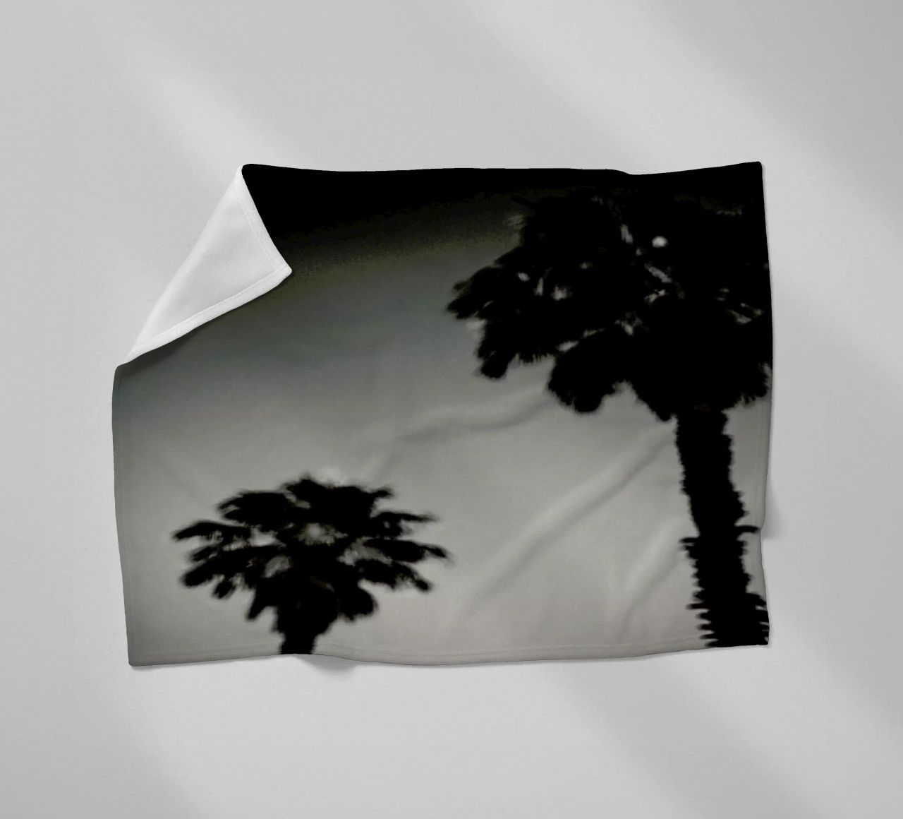 Why are palm trees so damn happy? coperta in pile da Tal Paz-Fridman