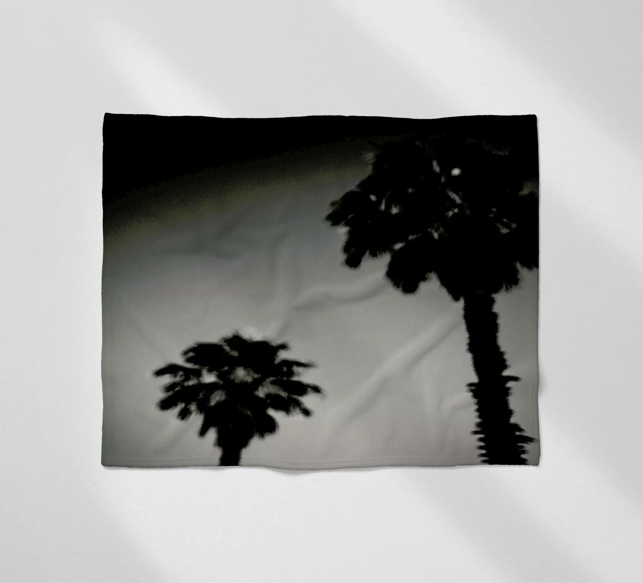Why are palm trees so damn happy? coperta in pile da Tal Paz-Fridman
