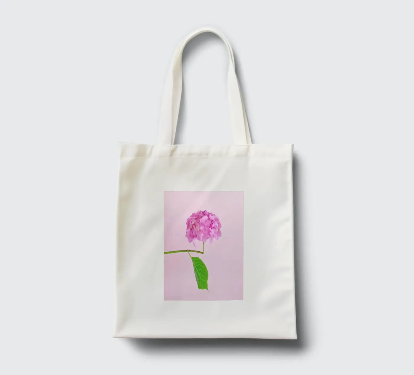 Adaptable tote bag by Juj Winn