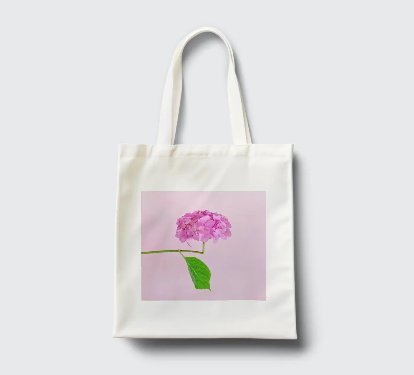 Adaptable tote bag by Juj Winn
