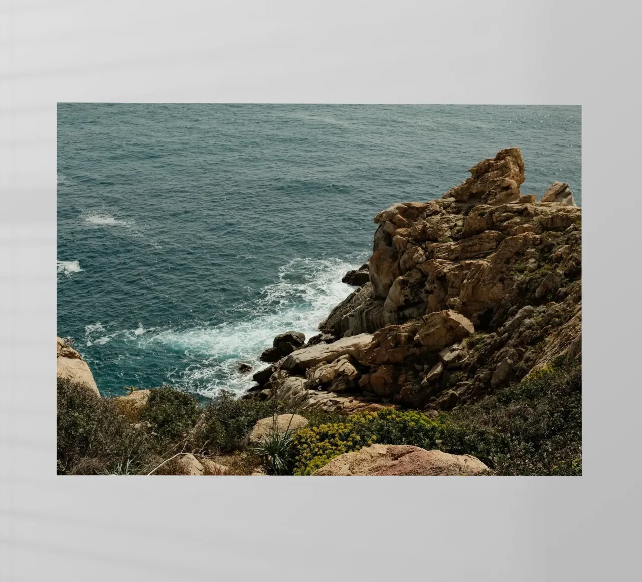 Rugged Coastline Serenity pellicola backlit da FujiPrints