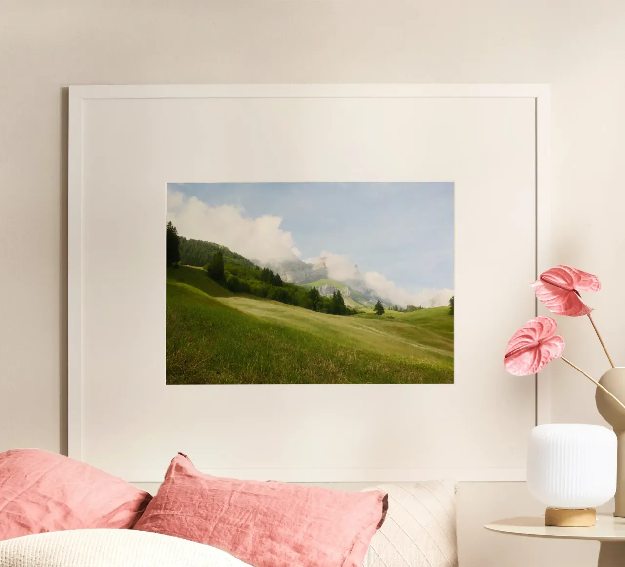 Misty Alpine Meadows poster con telaio in legno da FujiSwiss